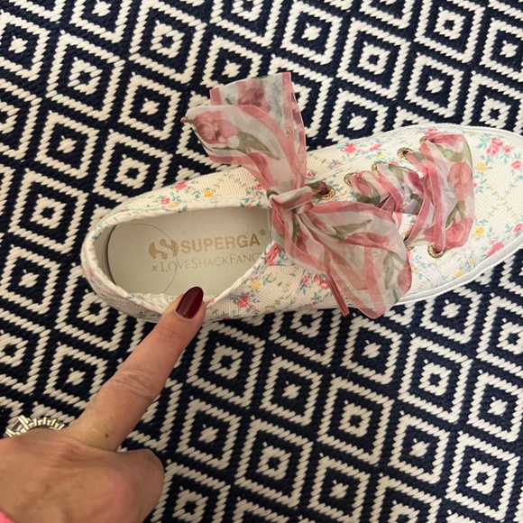 Ladies designer shoes - Picture 8 of 15